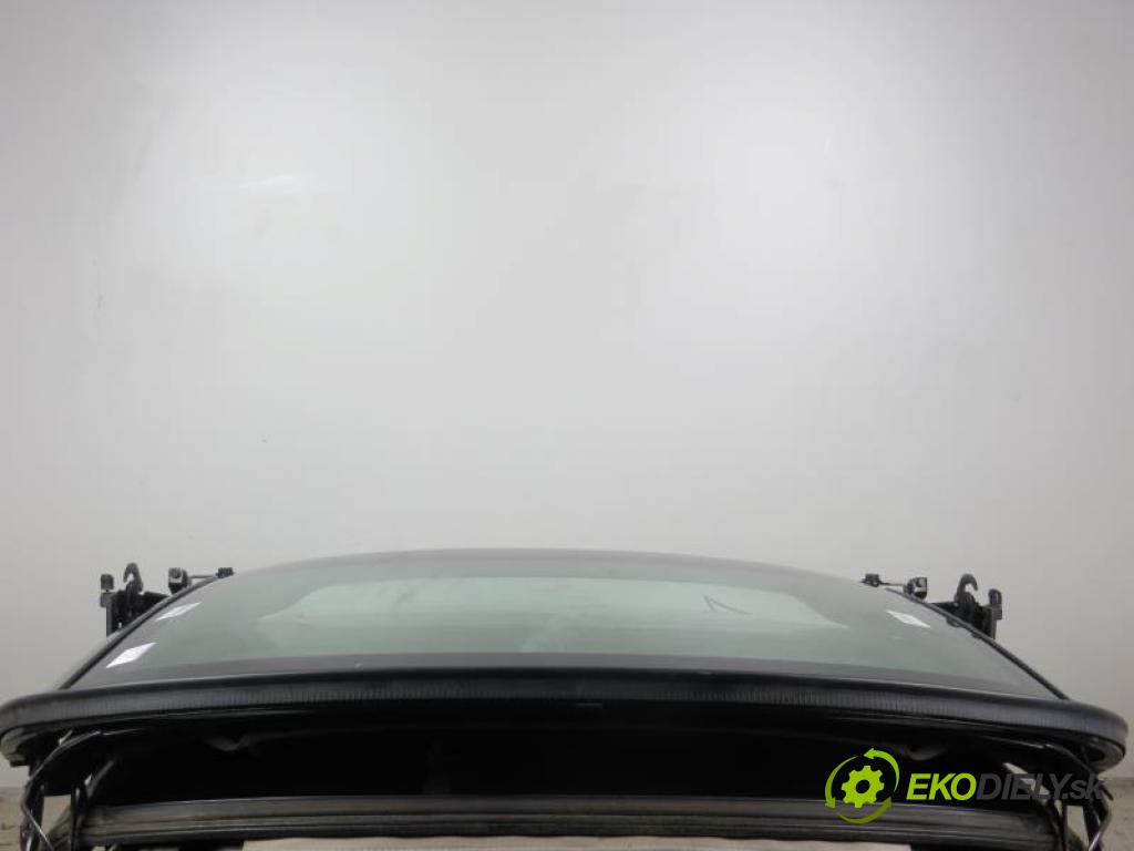 VOLVO C70 II 2.4 D5 D 5244 T13, D 5244 T8 automatic 5 stupňová 132 kW 180 km  strecha  (Strechy)