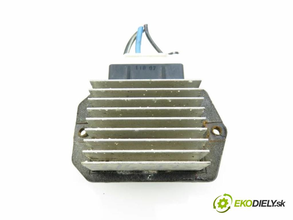 MITSUBISHI PAJERO III 3.2 DI-D (V68W, V78W)  automatic 5 stupňová Tiptronic  165 km  rezistor / reostat kúrenia 4993002110 (Odpory (rezistory) kúrenia)