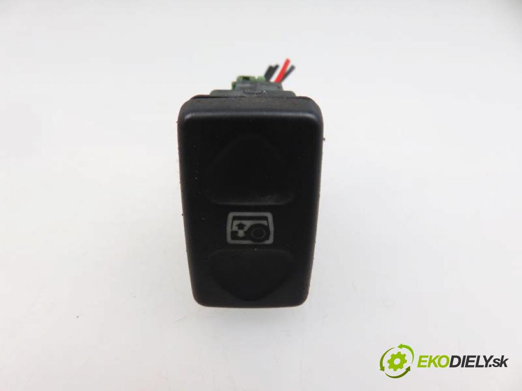 LAND ROVER FREELANDER I (L314) Okno zadnej