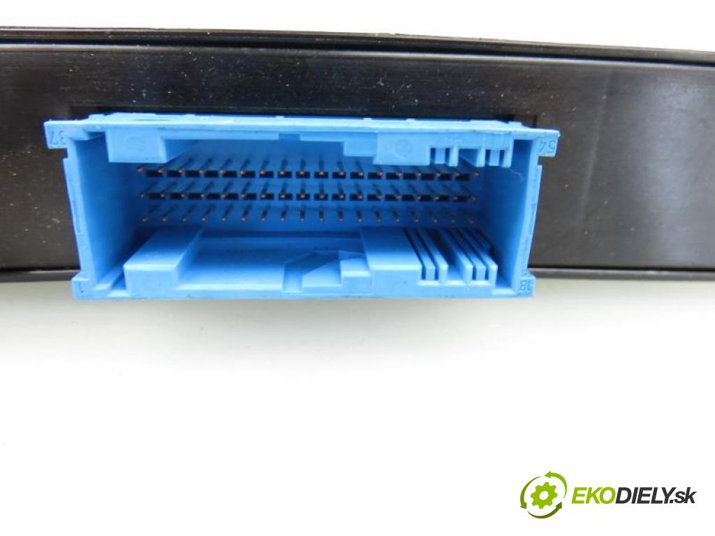 BMW 1 E87,81,82,88 2.0 120 D N47 D20 C, N47 D20 A,M47 D204D4 automatic 6 stupňová 120 kW 163 km  MODUL komfortu 10681810 (Moduly komfortu)