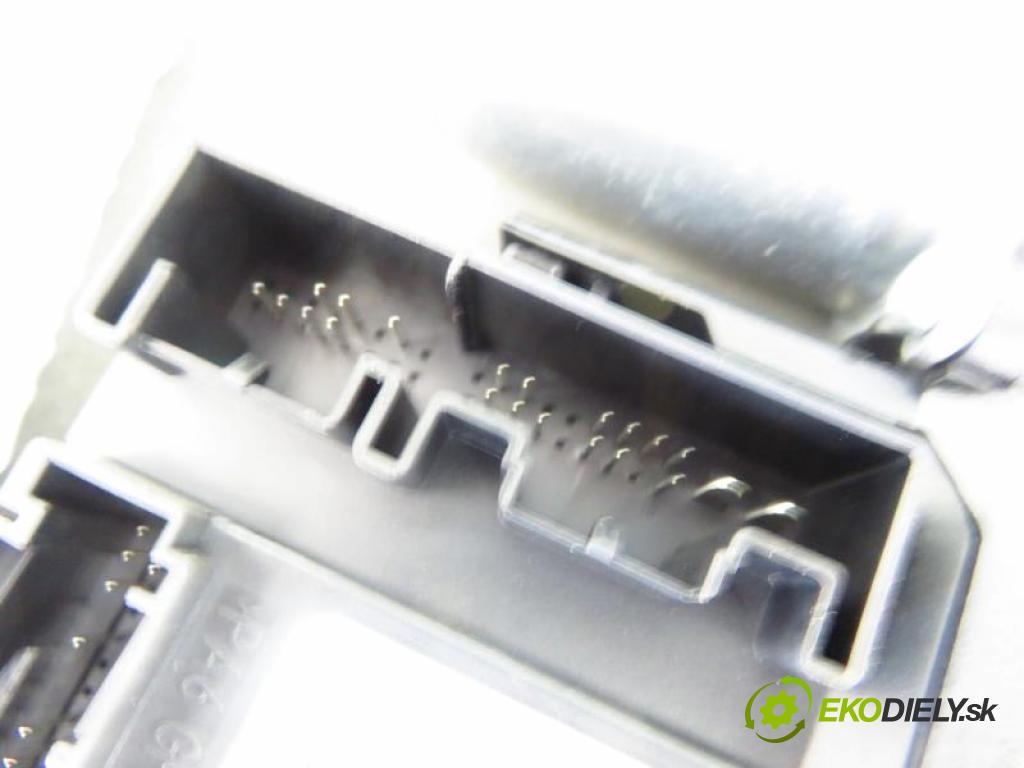 VW GOLF V 5 2.0 TDI BMN manual 6 stupňová 125 kW 170 km  mechanismus oken 1K0959792J/1K0959702M/1K3837401B