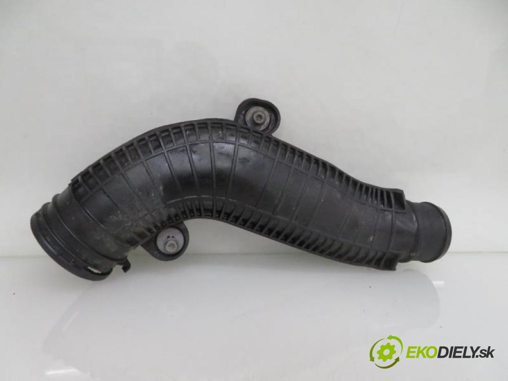 VW PASSAT B7 1.8 TSI CDAA automatic 7 stupňová 118 kW 160 km  Rúra intercoolera turba 1K0145840R (Hadice chlazení vzduchu)