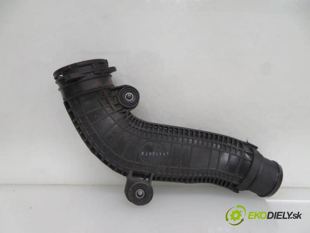 VW PASSAT B7 1.8 TSI CDAA automatic 7 stupňová 118 kW 160 km  Rúra intercoolera turba 1K0145840R (Hadice chlazení vzduchu)