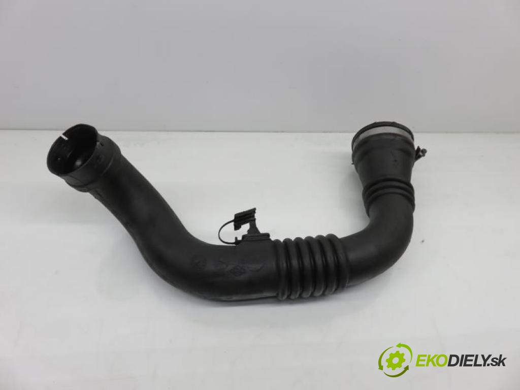 RENAULT LAGUNA II FL 2.2 DCI G9T 700,G9T 702 manual 6 stupňová 110 kW 150 km  Rúra intercoolera turba 8200177586 (Hadice chlazení vzduchu)