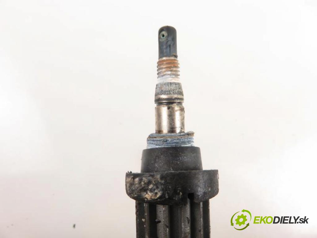 SEAT IBIZA II (6K) 1.4 I ABD, AEX, AKV, APQ manual 5 stupňová 44 kW 60 km  Motorček stierače zad. 6K6955711A/6K6955713A/6K6955717 (Motorčeky stieračov predné)