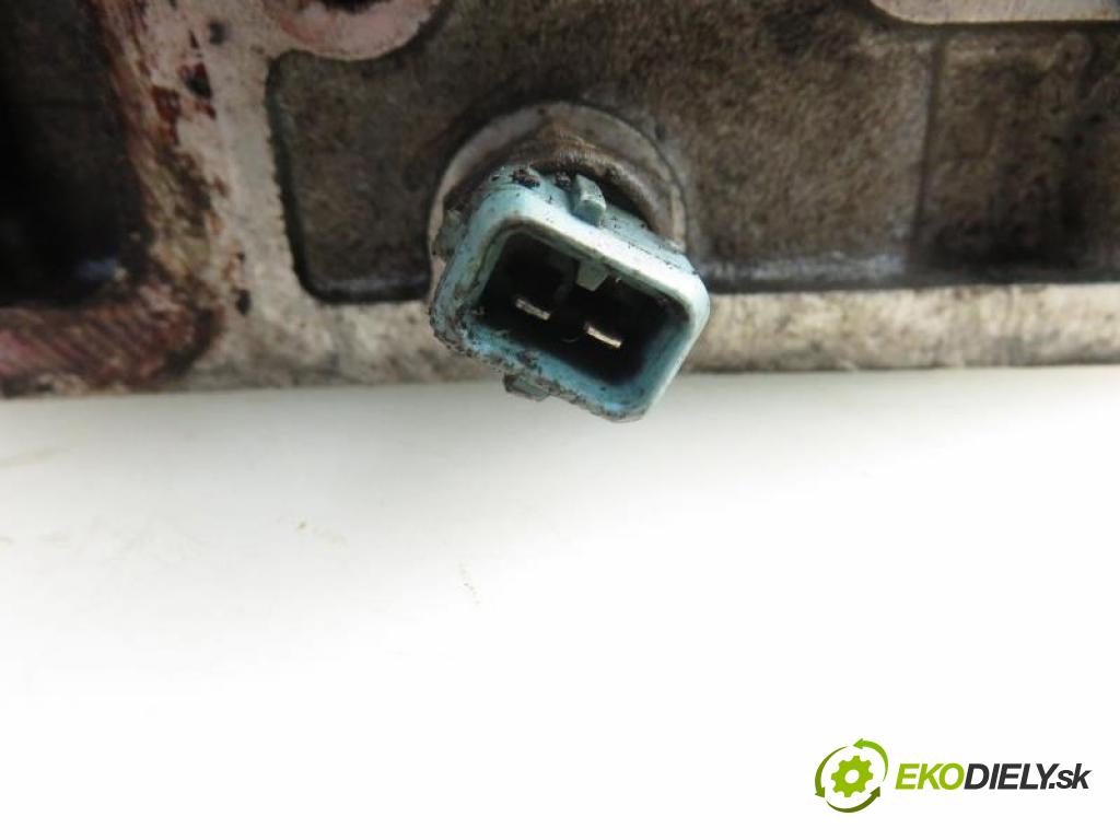 CITROEN XSARA 1.4 I KFX (TU3JP), KFW (TU3JP) manual 5 stupňová 55 kW 75 km  hlava 9621038110 (Hlavy valcov)