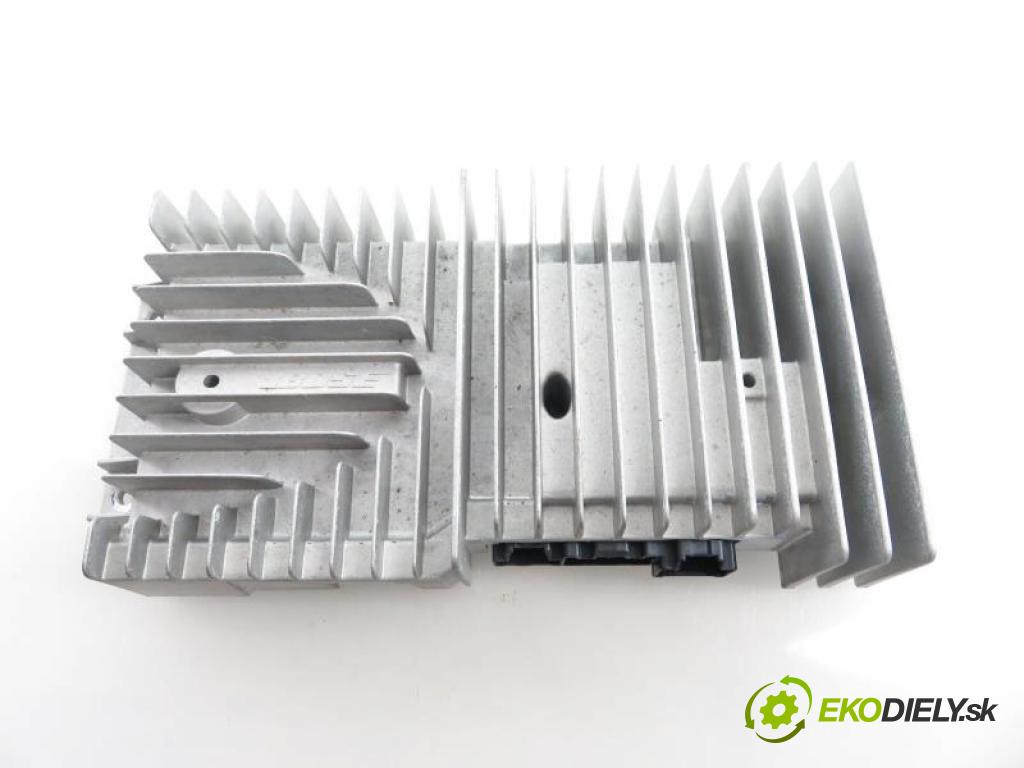 MAZDA CX-7 2.3 MZR DISI TURBO L3-VDT automatic 5 stupňová 191 kW 260 km  Zosilňovač EG2366920A (CD meniče)