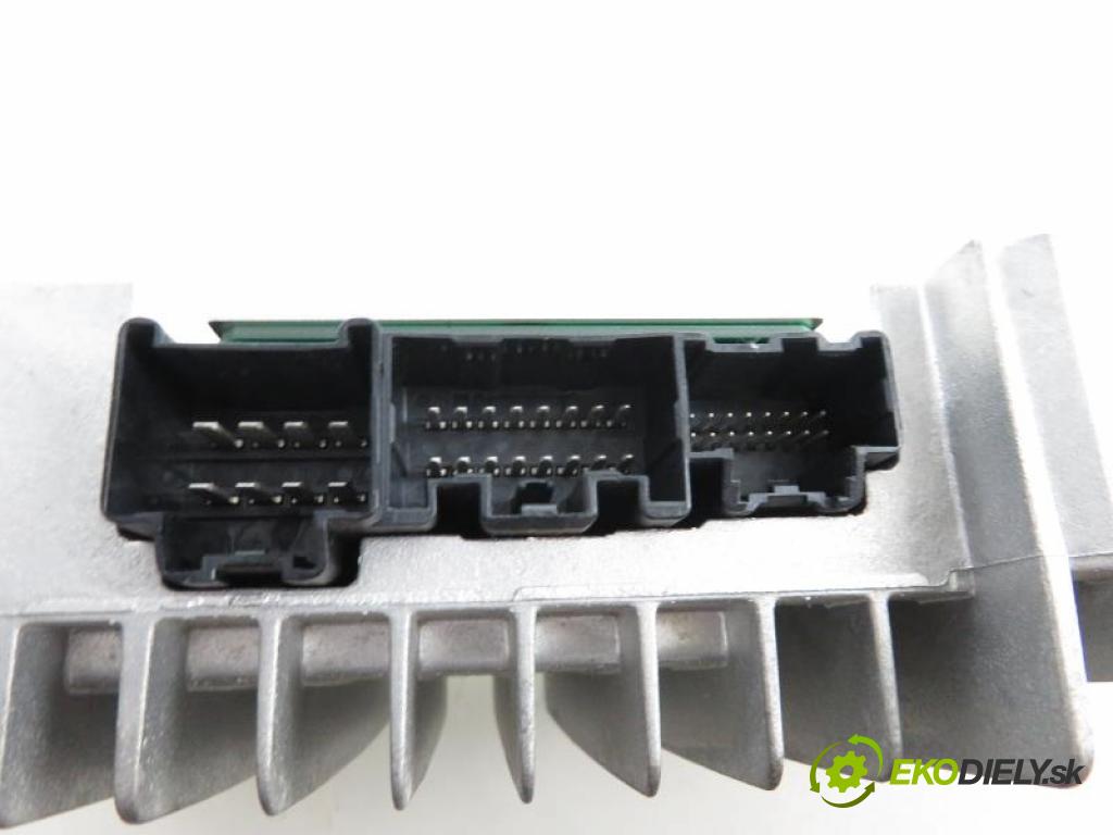 MAZDA CX-7 2.3 MZR DISI TURBO L3-VDT automatic 5 stupňová 191 kW 260 km  Zosilňovač EG2366920A (CD meniče)