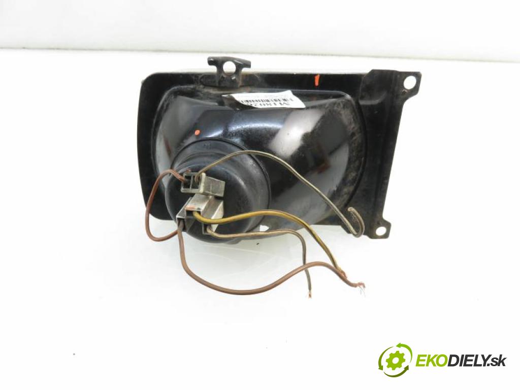 VW PASSAT B2 1.6 D CR, JK manual 4 - stupňová 40 kW 54 km  Svetlo LP 4411101L (Svetlá predné)