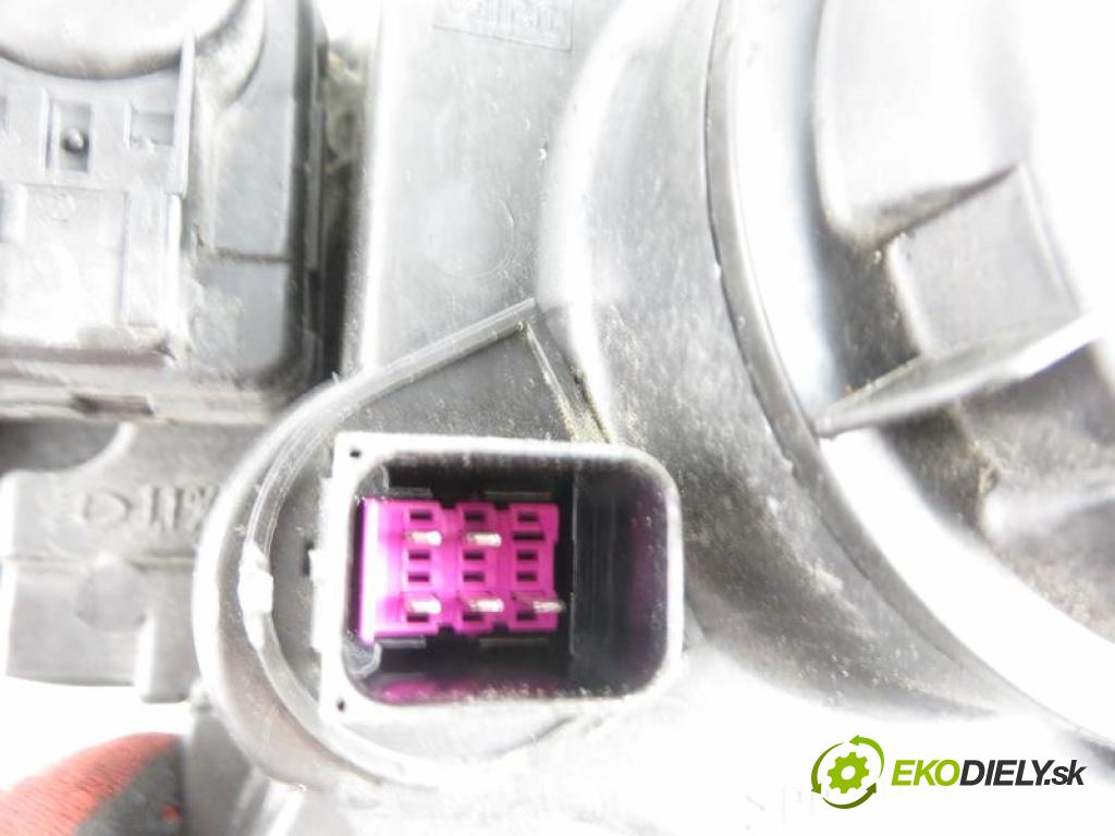 ROVER 25 (RF) 1.4 16V 14 K4F manual 5 stupňová 76 kW 103 km  Svetlo PP 89003770/XBC104960 (Svetlá predné)