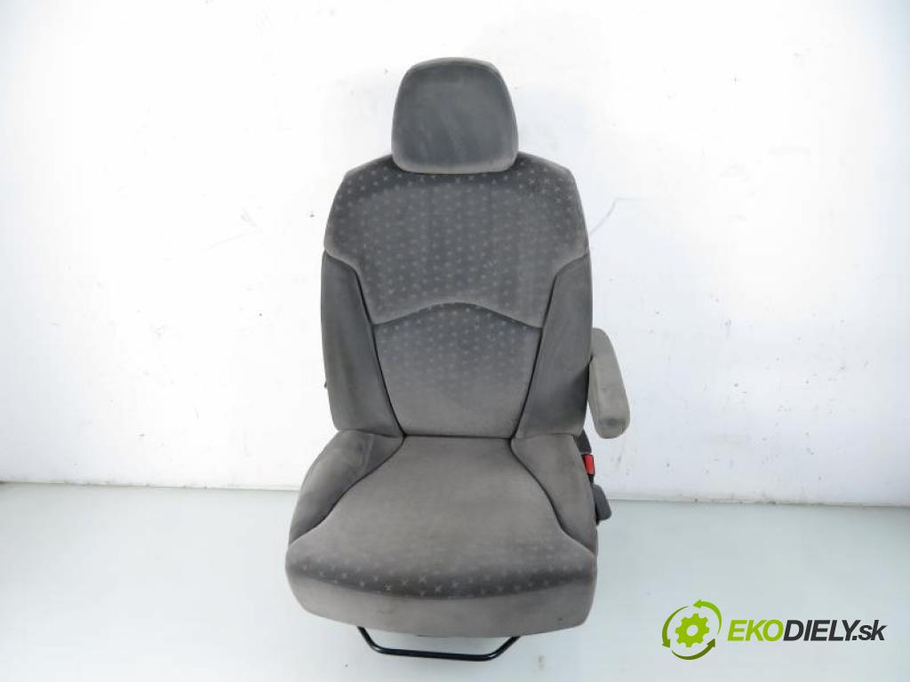 PEUGEOT 807 2.2 HDI 4HW (DW12TED4/FAP) manual 5 stupňová 94 kW 128 km  sedadlo  (Sedačky, sedadla)