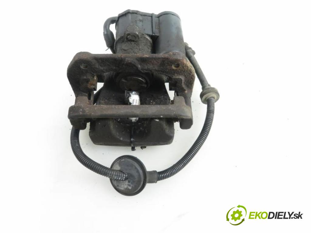 LANCIA THESIS 2.4 JTD (841AXD1B02) 841 C.000 manual 6 stupňová 110 kW 150 km  Brzdič strmeň pravé zadné  (Brzdiče (strmene))