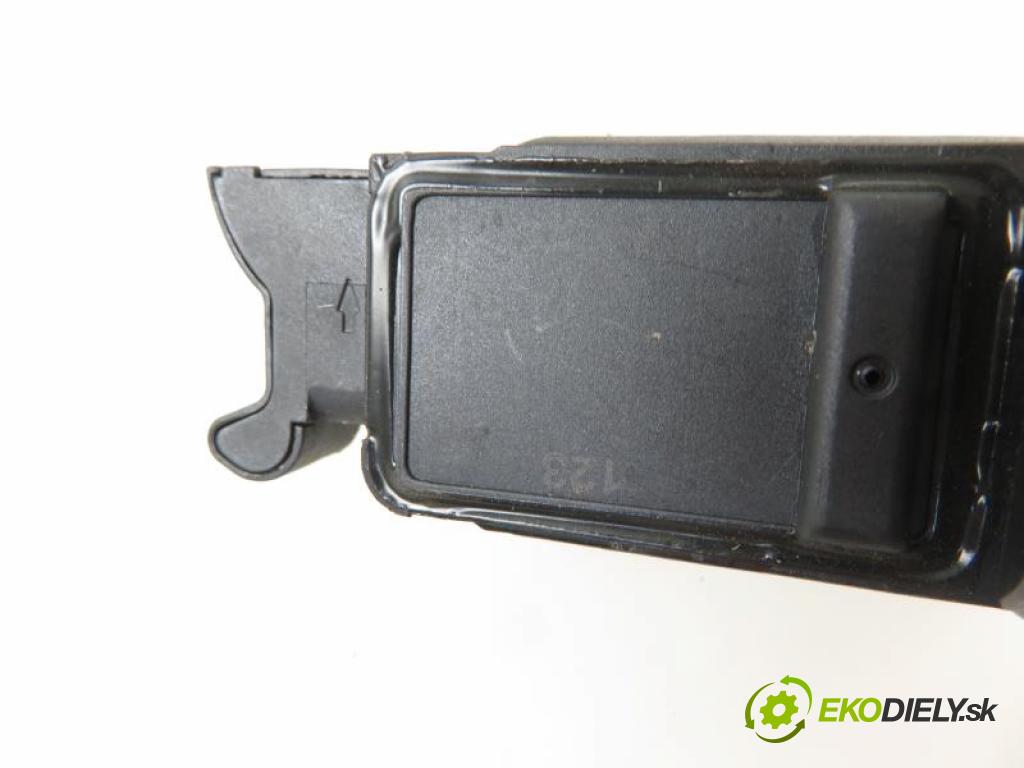 OPEL CORSA B FL 1.0 12V X 10 XE manual 5 stupňová 40 kW 54 km  váha vzduchu vzduchu