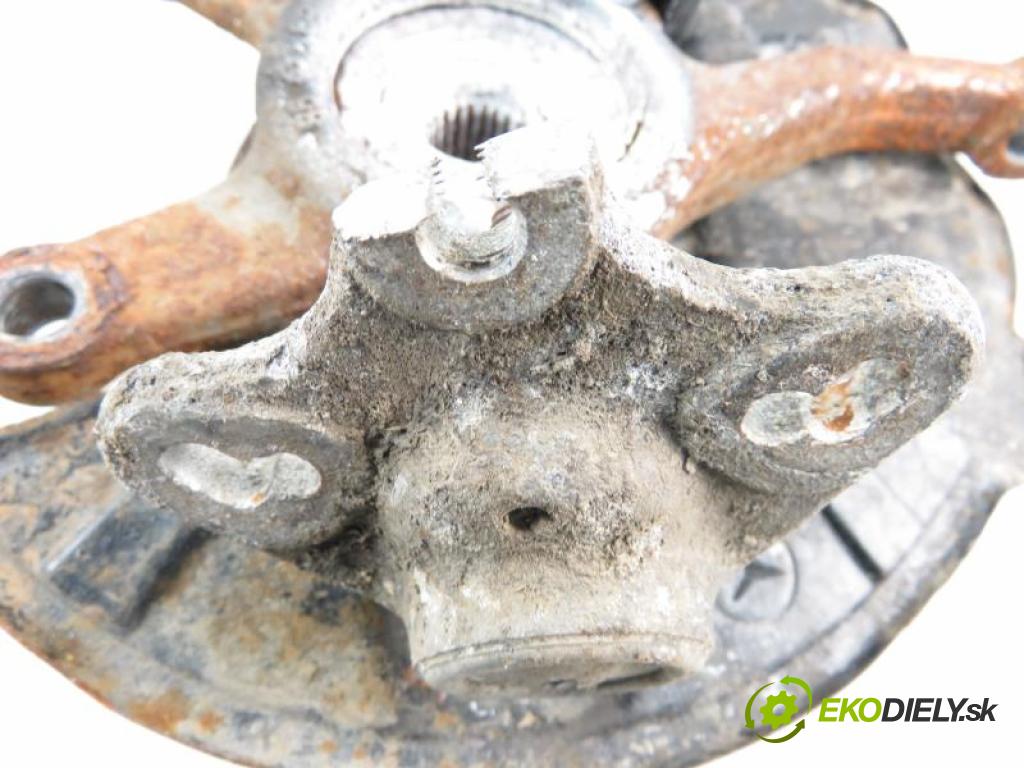 MERCEDES BENZ A W168 1.4 A 140 (168.031, 168.131) M 166.940 manual 5 stupňová 60 kW 82 km  náboj PP - ABS  (Náboje)