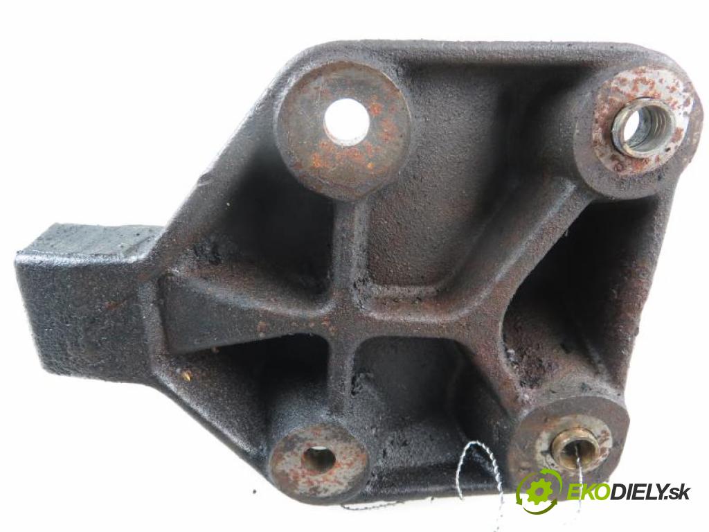 VOLVO XC60 2.4 D5 AWD D 5244 T15, D 5244 T11 automatic 6- stupňová 4X4 158 kW 215 km  podpera poloosi 30787842 (Ostatné)