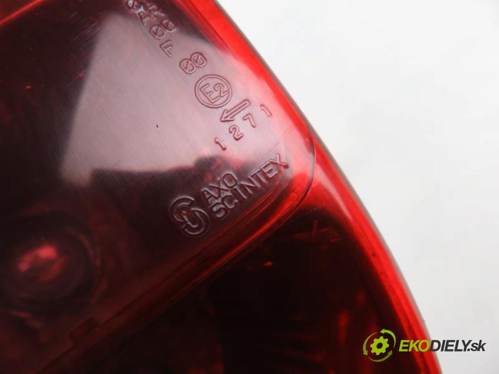 PEUGEOT 807 2.0 16V HDI 110  RHW (DW10ATED4) manual 5 stupňová 80 kW 109 km  Svetlo ľavé zadné  (Svetlá zadné)