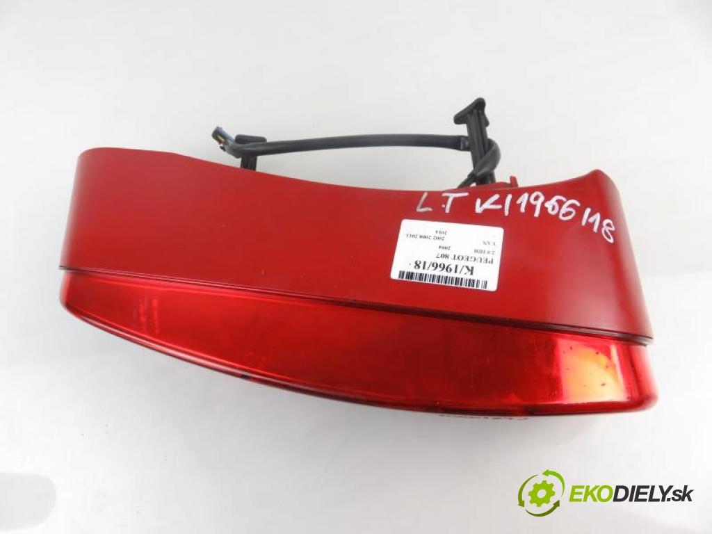 PEUGEOT 807 2.0 16V HDI 110  RHW (DW10ATED4) manual 5 stupňová 80 kW 109 km  Svetlo ľavé zadné  (Svetlá zadné)