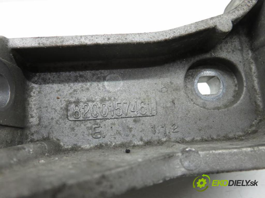 MITSUBISHI SPACE STAR I 1.9 DI-D (DG4A) F9Q1 manual 5 stupňová 75 kW 102 km  Uchytenie Motor 8200157461 (Držiaky motora)