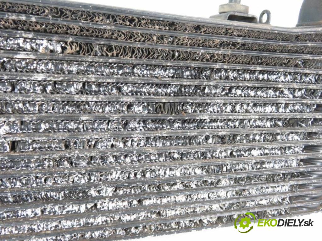 MITSUBISHI PAJERO III FL 3.2 DI-D (V68W,V78W) 4M41 automatic 5 stupňová Tiptronic 118 kW 160 km  chladič intercooler MR404751/1271001270 (Hadice chlazení vzduchu)