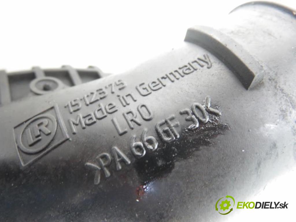 VW TRANSPORTER T4 2.5 TDI AYC, AUF, ACV manual 5 stupňová 75 kW 102 km  chladič intercooler 701145805A (Hadice chlazení vzduchu)