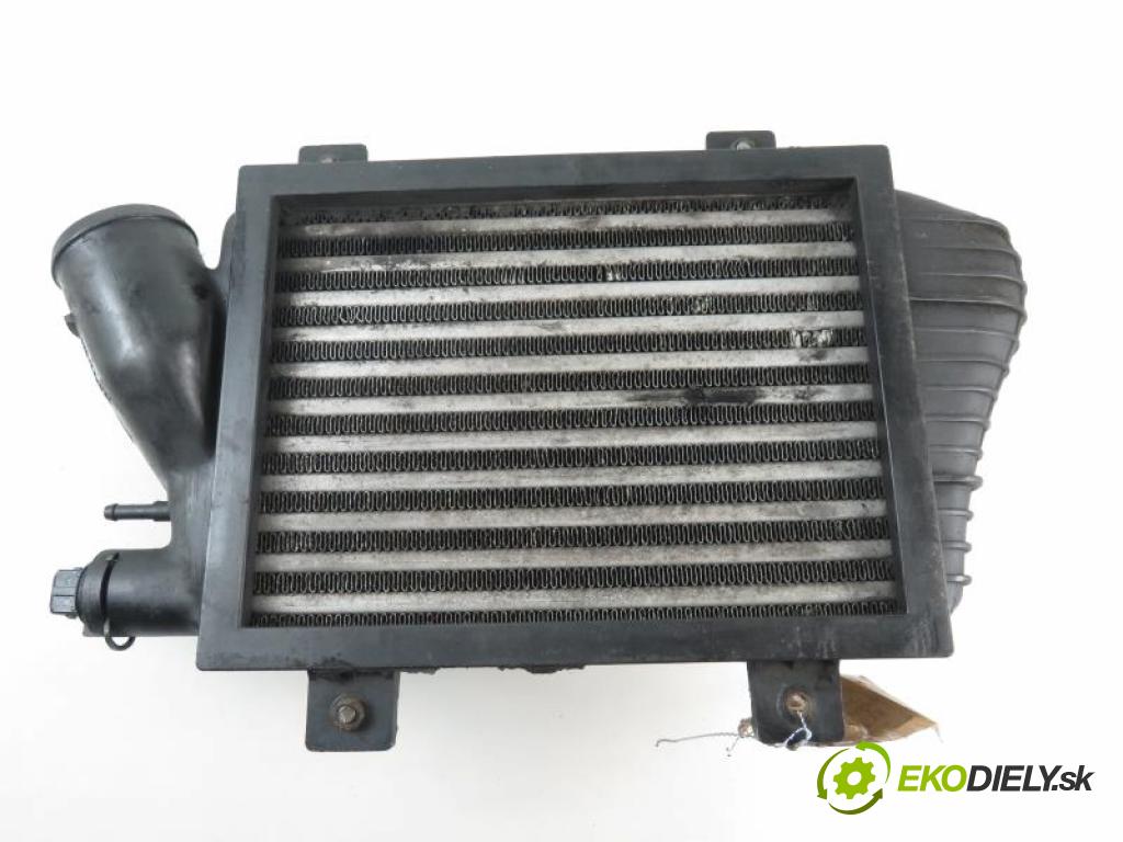 VW TRANSPORTER T4 2.5 TDI AYC, AUF, ACV manual 5 stupňová 75 kW 102 km  chladič intercooler 701145805A (Hadice chlazení vzduchu)