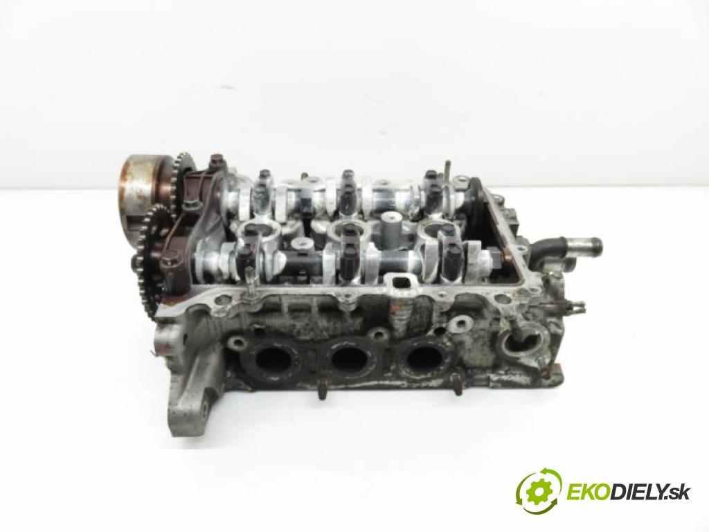 TOYOTA YARIS II 1.0 VVT-I 1KR-FE manual 5 stupňová 51 kW 69 km  hlava  (Hlavy valcov)