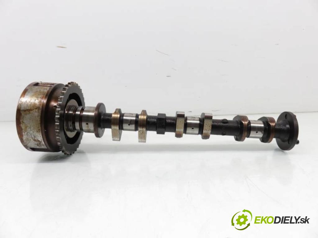 TOYOTA YARIS II 1.0 VVT-I 1KR-FE manual 5 stupňová 51 kW 69 km  hlava  (Hlavy valcov)