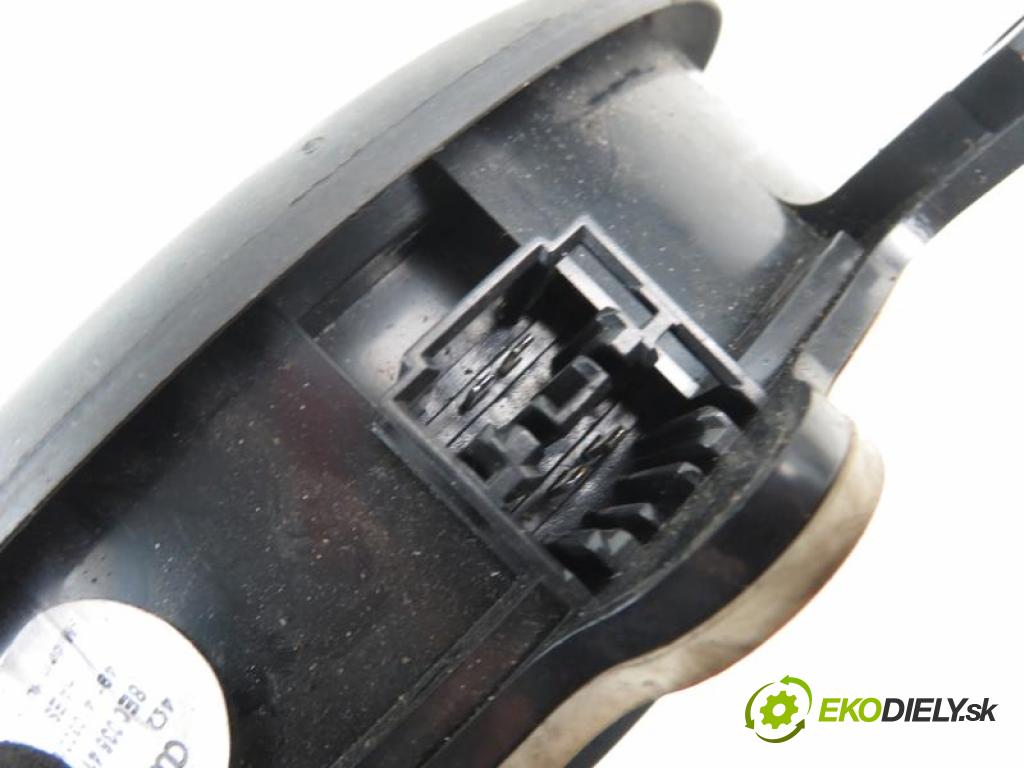 AUDI A4 B7 (8EC) 2.0 TDI 16V BLB, BRE manual 6 stupňová 103 kW 140 km  reproduktor Dvere 2752507175/2752503145 (Reproduktory)