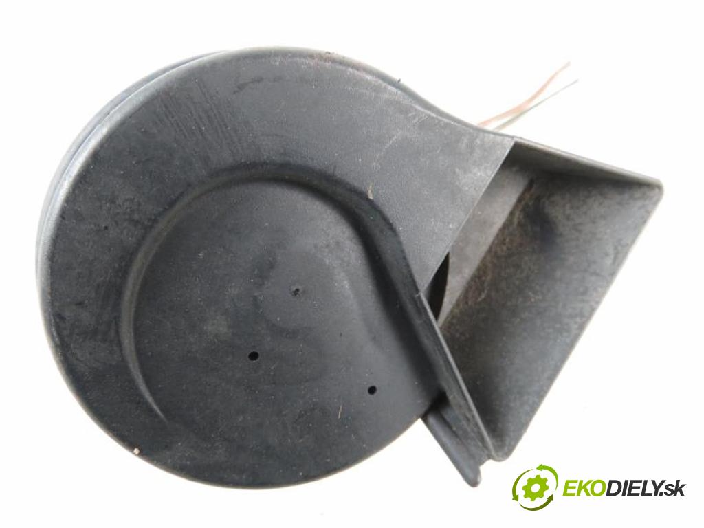 AUDI A4 B7 (8EC) 2.0 TDI 16V BLB, BRE manual 6 stupňová 103 kW 140 km  klaksón 8E0951221A (Klaksóny)