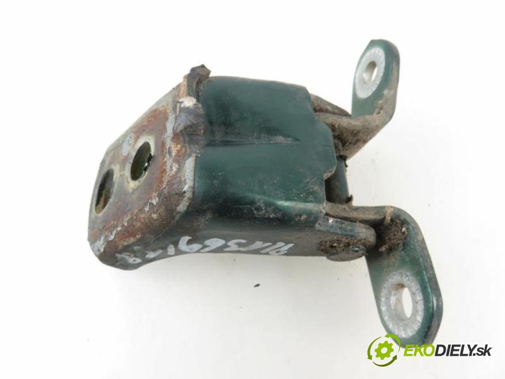 NISSAN NAVARA II (D22) FL 2.5 DI 4WD YD25 DDTI manual 5 stupňová 4X4 98 kW 133 km  závěs dveře LP  (Závěsy)