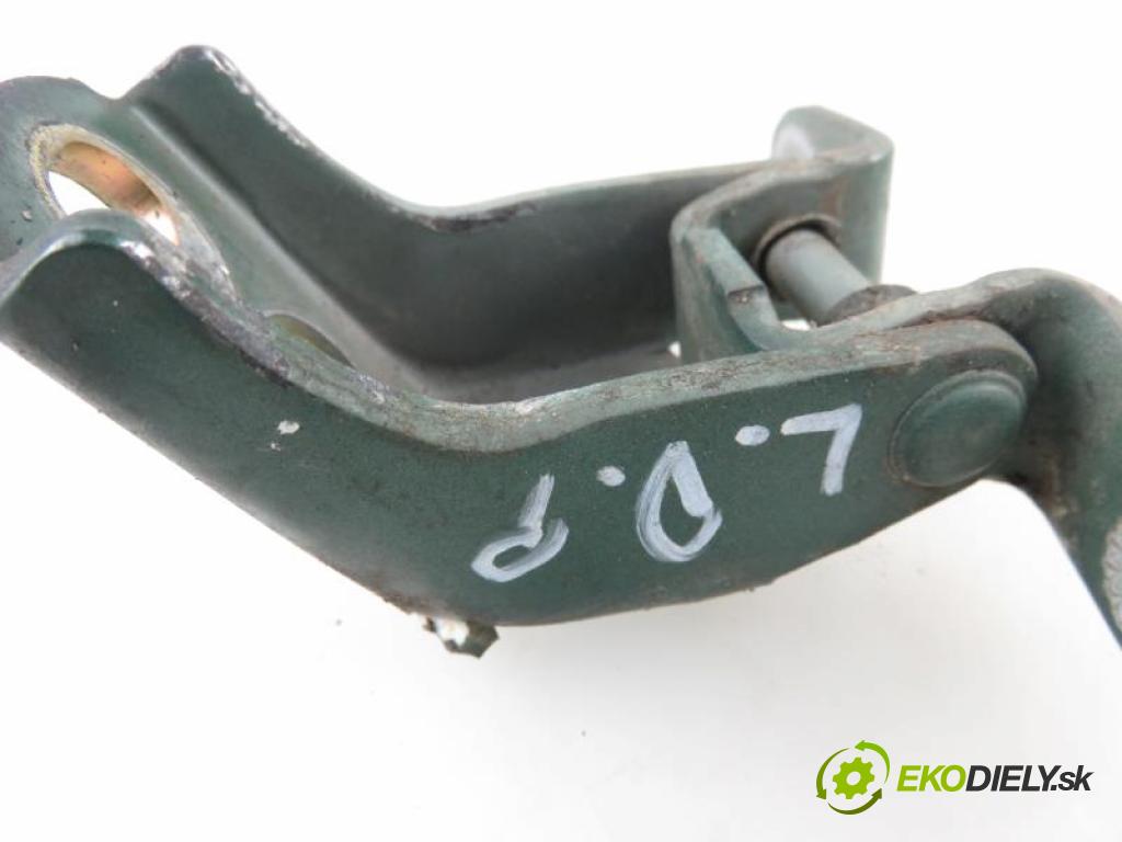 NISSAN NAVARA II (D22) FL 2.5 DI 4WD YD25 DDTI manual 5 stupňová 4X4 98 kW 133 km  závěs dveře LP  (Závěsy)