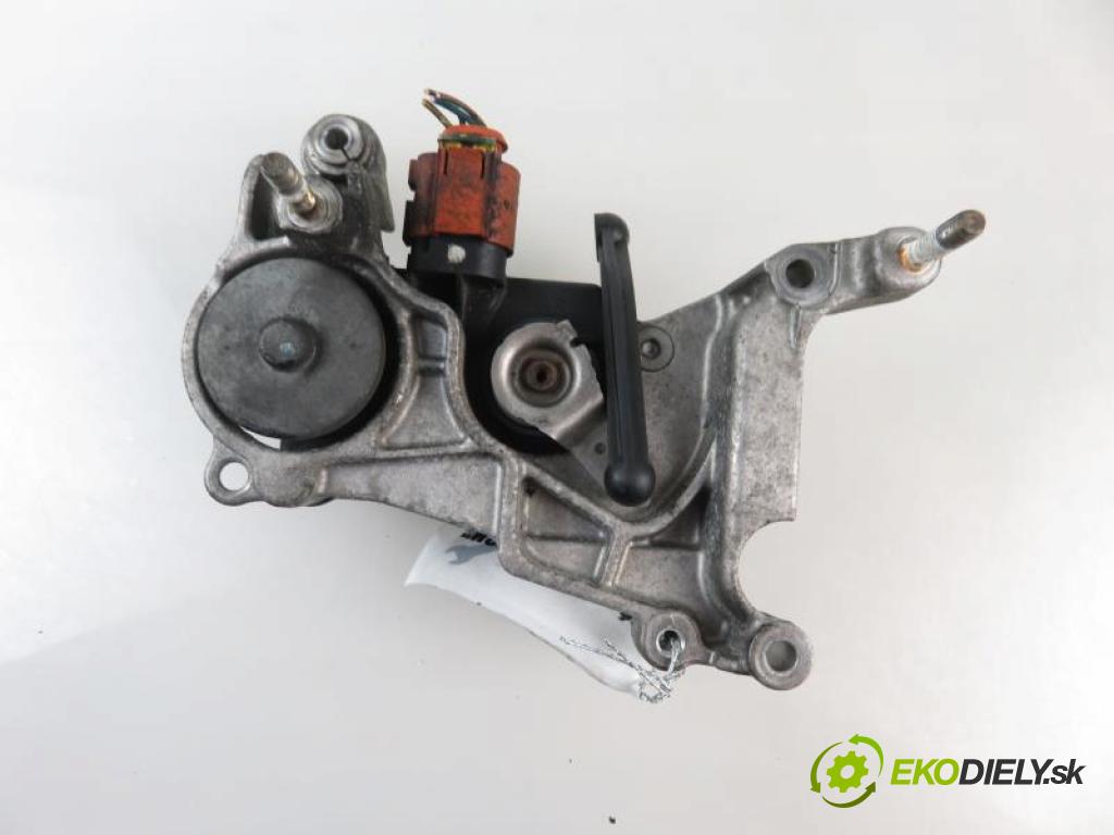 FIAT CROMA II 2.4 D MULTIJET 939 A3.000 automatic 6 - stupňová 147 kW 200 km  Nastavovač - zvod, potrubie 55205127/70052113 (Sacie potrubia)