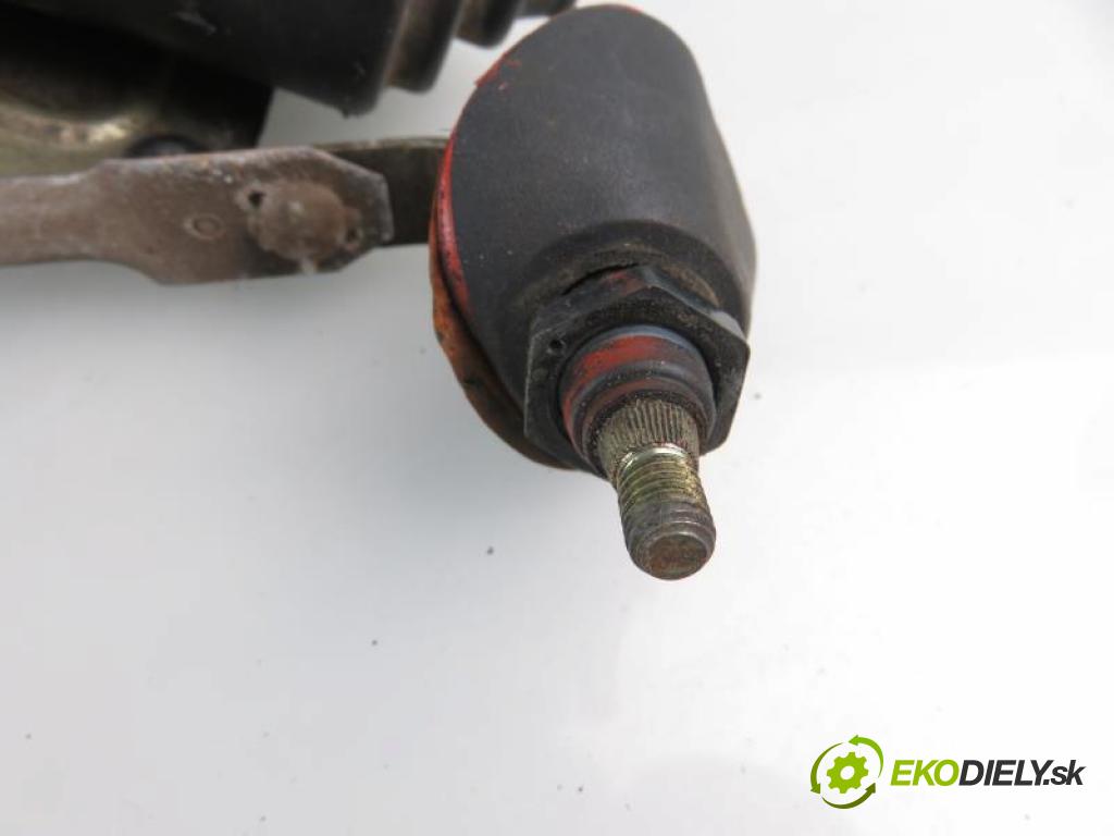 ISUZU TROOPER I 2.3 B  (UBS) 4ZD1 4ZD1 manual 5 stupňová 4X4 66 kW 90 km  motorek stěračů 2321070 (Ostatní)