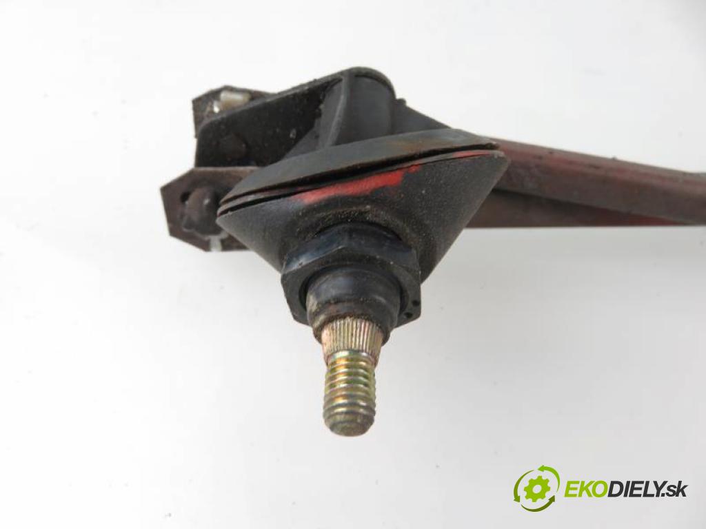 ISUZU TROOPER I 2.3 B  (UBS) 4ZD1 4ZD1 manual 5 stupňová 4X4 66 kW 90 km  motorek stěračů 2321070 (Ostatní)