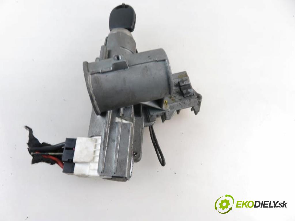 VW SHARAN I 1.9 TDI AVG, AFN manual 5 stupňová 81 kW 110 km  spínačka P012106 (Spínací skříňky a klíče)