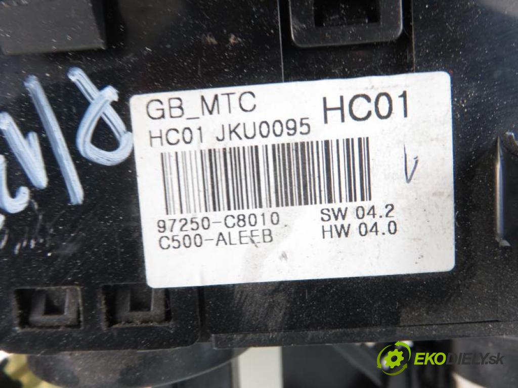 HYUNDAI i20 II (GB,IB) 1.2 16V G4LA manual 5 stupňová 55 kW 75 km  Panel kúrenia - klimatizácia HC01JKU0095/97250C82010/C500ALEEB (Prepínače, spínače, tlačidlá a ovládače kúrenia)