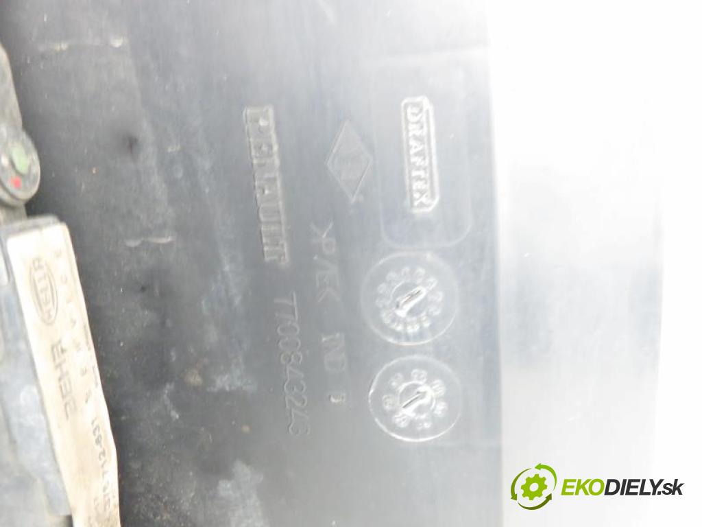 RENAULT CLIO II 1.2 (SB0A, SB0F, SB10) D7F 746, D7F 726, D7F 722 manual 5 stupňová 44 kW 60 km  chladič vody 7700843243/8MK376712631 (Hadice chladenia vody)
