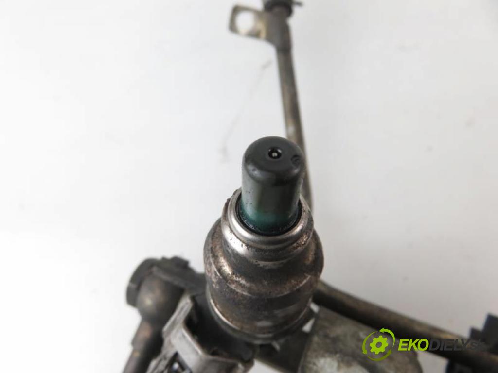 DAIHATSU FEROZA 1.6 I 16V HD-E manual 5 stupňová 4X4 70 kW 95 km  Lišta vstrekovacia 2328087105 (PALIVOVÝ SYSTÉM)