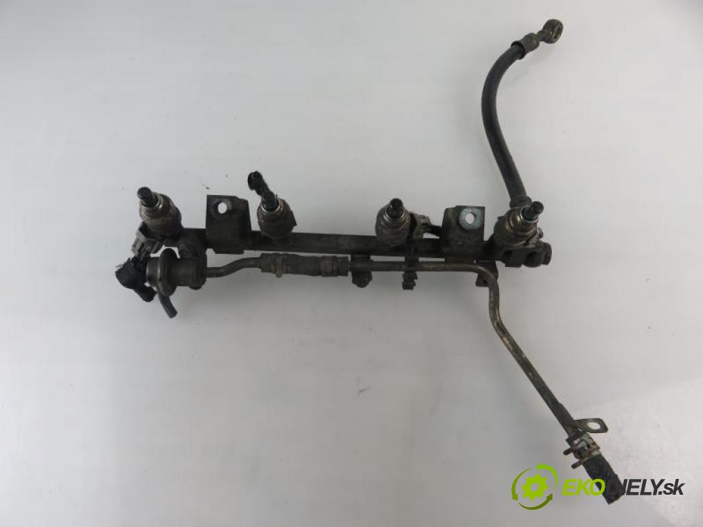 DAIHATSU FEROZA 1.6 I 16V HD-E manual 5 stupňová 4X4 70 kW 95 km  Lišta vstrekovacia 2328087105 (PALIVOVÝ SYSTÉM)