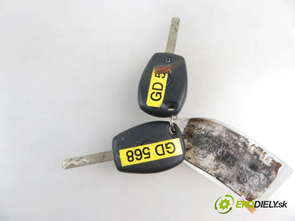 RENAULT CLIO III 1.2 16V D4F 764 manual 5 stupňová 58 kW 78 km  dálkové / klíč 806017028R (Spínací skříňky a klíče)