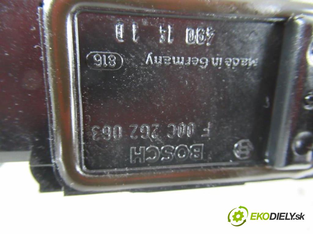 ALFA ROMEO 156 2.0 JTS (932AXA) 937 A1.000 manual 5 stupňová 122 kW 166 km  váha vzduchu vzduchu 0280218113/KLIMATAKNIE