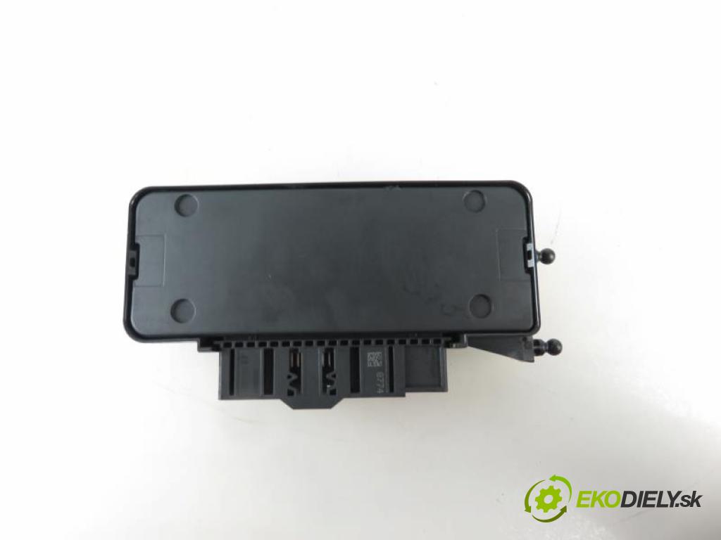 BMW 3 F30,F31 2.0 316d N47 D20 C,B47 D20 A manual 6 stupňová 85 kW 116 km  MODUL air BAG 65779267214/0285011137 (Ostatné)