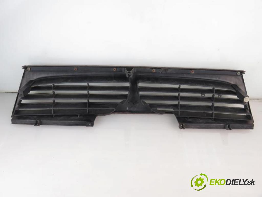 MITSUBISHI SPACE WAGON II 2.0 TD 4D68 T manual 5 stupňová 60 kW 82 km mřížka / maska (Mřížky (masky) chladičů)