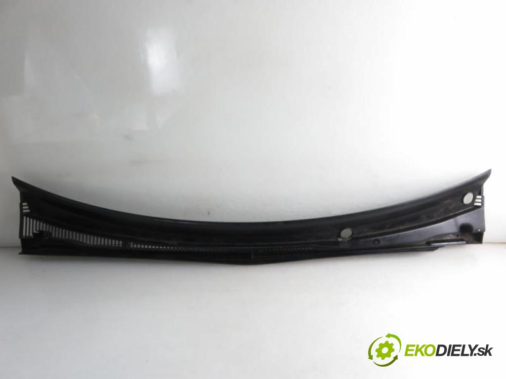 FORD FIESTA MK6 VI FL 1.4 TDCI F6JB manual 5 stupňová 50 kW 68 km  torpédo plast pod čelní okno 2S61A02228AD (Torpéda)