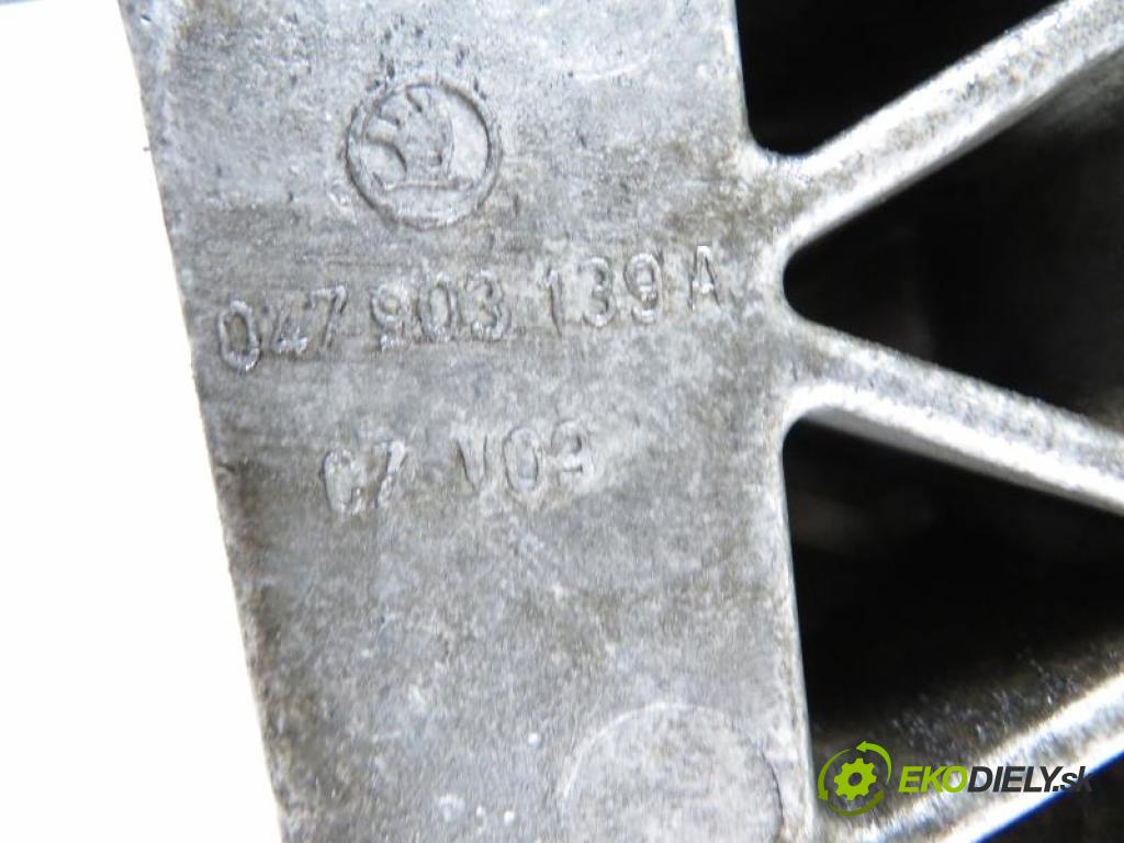 VW LUPO 1.0 (AHT) AHT manual 5 stupňová 37 kW 50 km  Uchytenie alternátora 047903139A (Zavesenie motora)