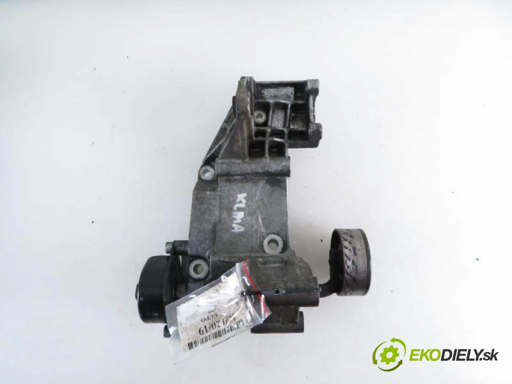 VW LUPO 1.0 (AHT) AHT manual 5 stupňová 37 kW 50 km  Uchytenie alternátora 047903139A (Zavesenie motora)