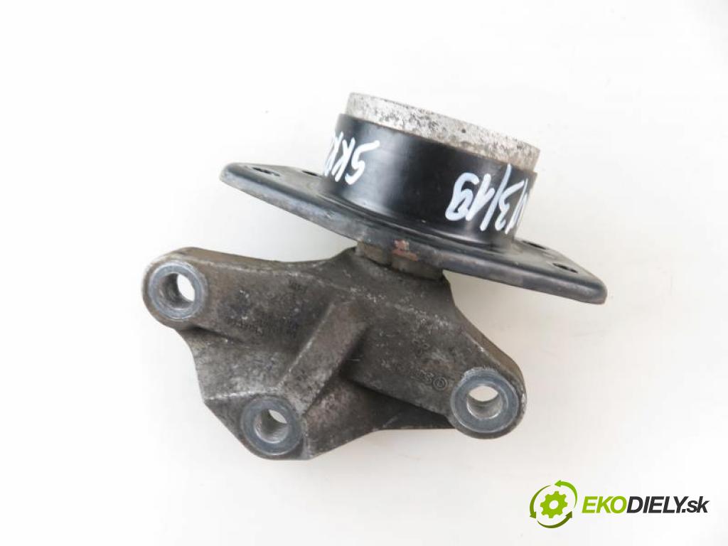 SMART FORFOUR (454) 1.5 CDI (454.001) OM 639.939 automatic  70 kW 95 km  AirBag prevodovky 2910A006/MR961612/MR961614 (Zavesenie motora)