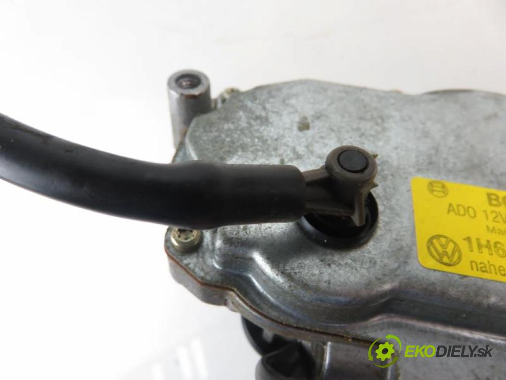 VW GOLF III 3 1.8 AAM manual 5 stupňová 55 kW 75 km  Motorček stierače zad. 1397220313/1H6955713A (Motorčeky stieračov predné)