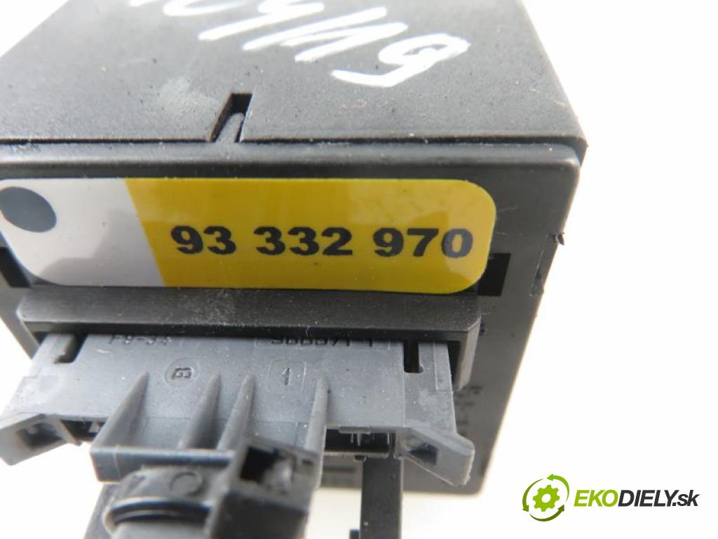 OPEL MERIVA 1.7 CDTI Z 17 DT, Z 17 DTH manual 5 stupňová 74 kW 100 km  prepínač výstražných (núdzových) 96332970 (Prepínače, spínače, tlačidlá a ovládače kúrenia)