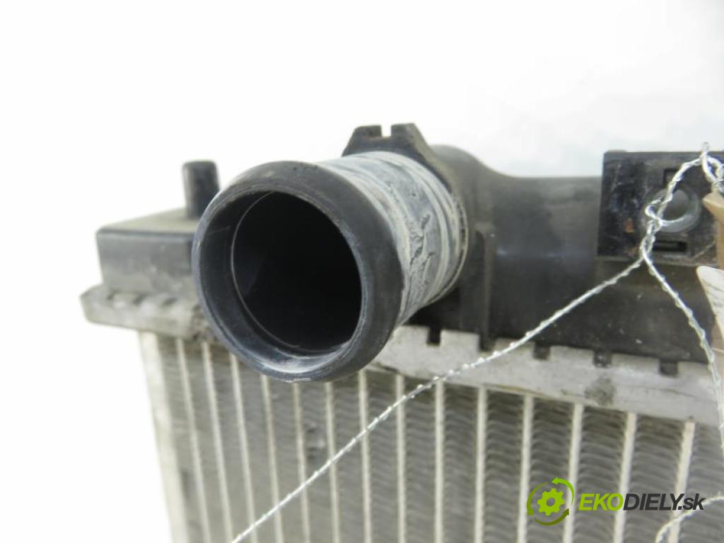 MAZDA 323 F VI (BJ) 1.5 16V ZL05, ZL06 manual 5 stupňová 65 kW 88 km  chladič vody  (Hadice chlazení vody)